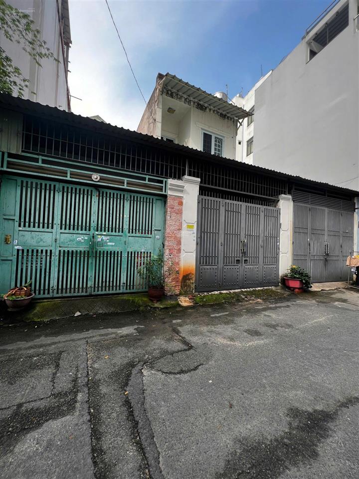 Bán nhà đường hẻm lũy bán bích, 9m x 20m, cấp 4, 18 tỷ