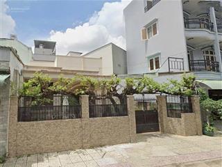 Bán nhà mặt tiền đường lê quốc trinh, 11.3m x 18m, cấp 4, giá 26.5 tỷ