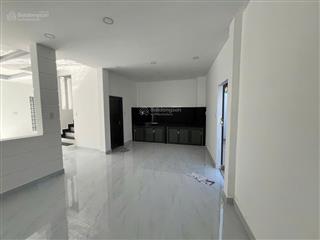 Nhỉnh 5 tỷ có nhà 2 tầng huỳnh tấn phát, p. tân thuận tây, quận 7, dt 6.1x14m, 3pn, cách mt 50m
