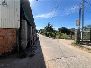 Chủ gởi bán lô đất tặng nhà cấp 4 diện tích 293,9m2 ngay trung tâm tịnh thiện. đường ô tô thông