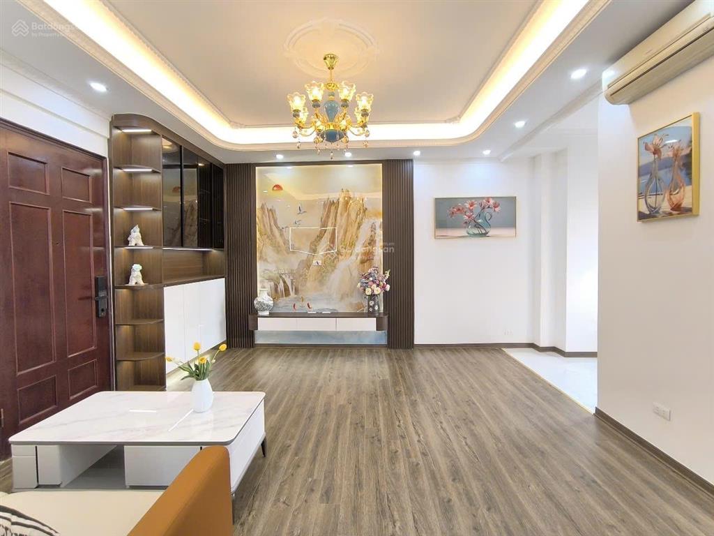 Bán căn hộ phố vũ phạm hàm 90m2 3pn nhà đẹp căn góc