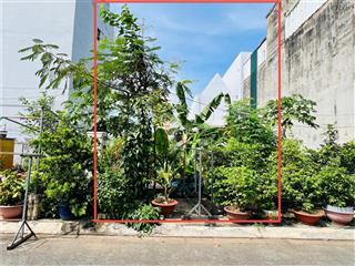 Cần bán lô đất đường d10 kdc long hậu. dt 5m x 18m giá 2 tỷ 250tr. sổ đỏ riêng.