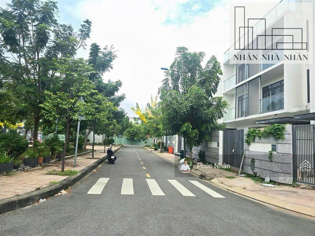 Chính chủ nhà 7x21.5m cạnh góc đáng mua nhất new city cạnh cv  ngay nguyễn hoàng vũ tông phan 38tỷ