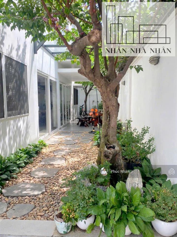 Chỉ 263tr/m2 biệt thự đẹp compound sân vườn trần não 3 tầng  chính chủ bán 9x23m để ở  chỉ 52 tỷ