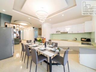 Gấp gấp! biệt thự đẹp 4 tầng hồ bơi 205m2 ngay xuân thuỷ chỉ 37.5 tỷ ngay trường ishcmc