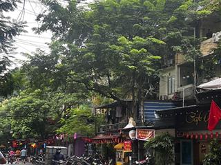 Bán tập thể tầng 1. ô tô tránh.kinh doanh siêu đỉnh.105m2.vỉa hè rộng.full nội thất.giá 11tỷ