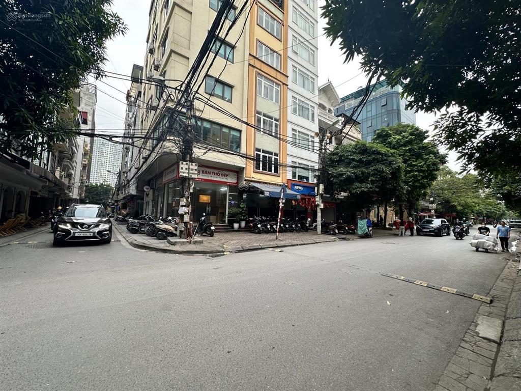 Phân lô khuất duy tiến.55m2.mặt tiền 12 mét.lô góc 2 mặt.dt tầng 2 lên là 75m2.vỉa hè.giá 22tỷ5