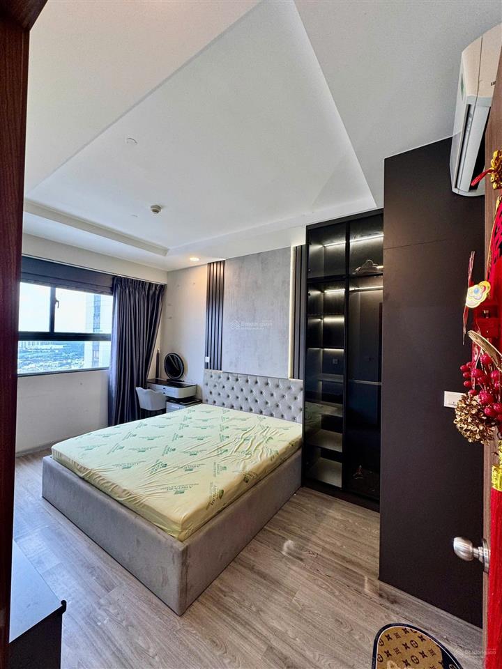Bán căn hộ the pegasuite, 4,5 tỷ, 75m2, 2pn, 2wc, pháp lý đầy đủ  full nội thất đẹp như hình