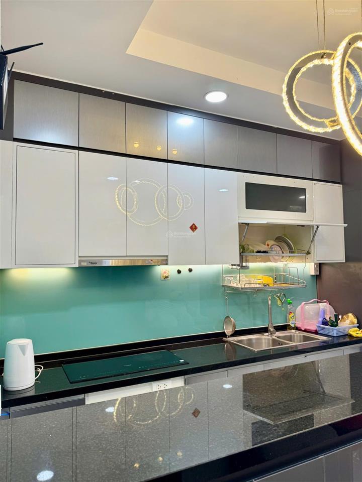 Bán căn hộ the pegasuite, 4,9 tỷ, 75m2, 2pn, 2wc, pháp lý đầy đủ  full nội thất đẹp như hình