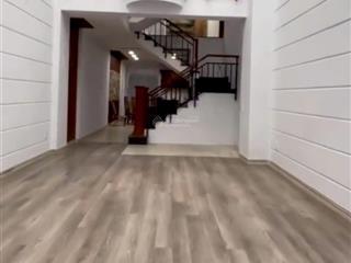 Bán nhà hxh 8m ngay trước công viên khu vực độc lập  tân sơn nhì, 4,5x12m, 2 lầu st, giá 7,6 tỷ tl
