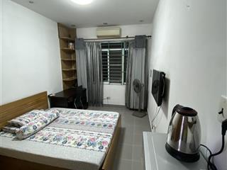 Phòng cao cấp, đầy đủ tiện nghi. gần đài truyền hình và trường khoa học xã hội & nhân văn 150 mét..