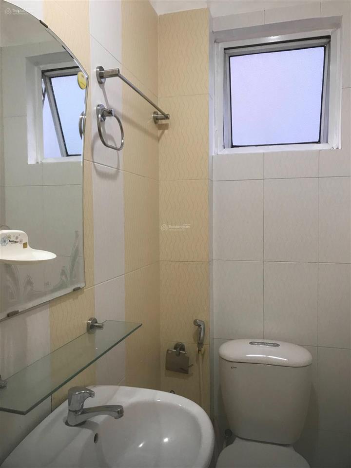 Phòng cao cấp, đầy đủ tiện nghi. gần đài truyền hình và trường khoa học xã hội & nhân văn 200 mét