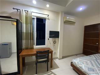 Phòng cao cấp, đầy đủ tiện nghi. gần đài truyền hình và trường khoa học xã hội & nhân văn 150 mét.