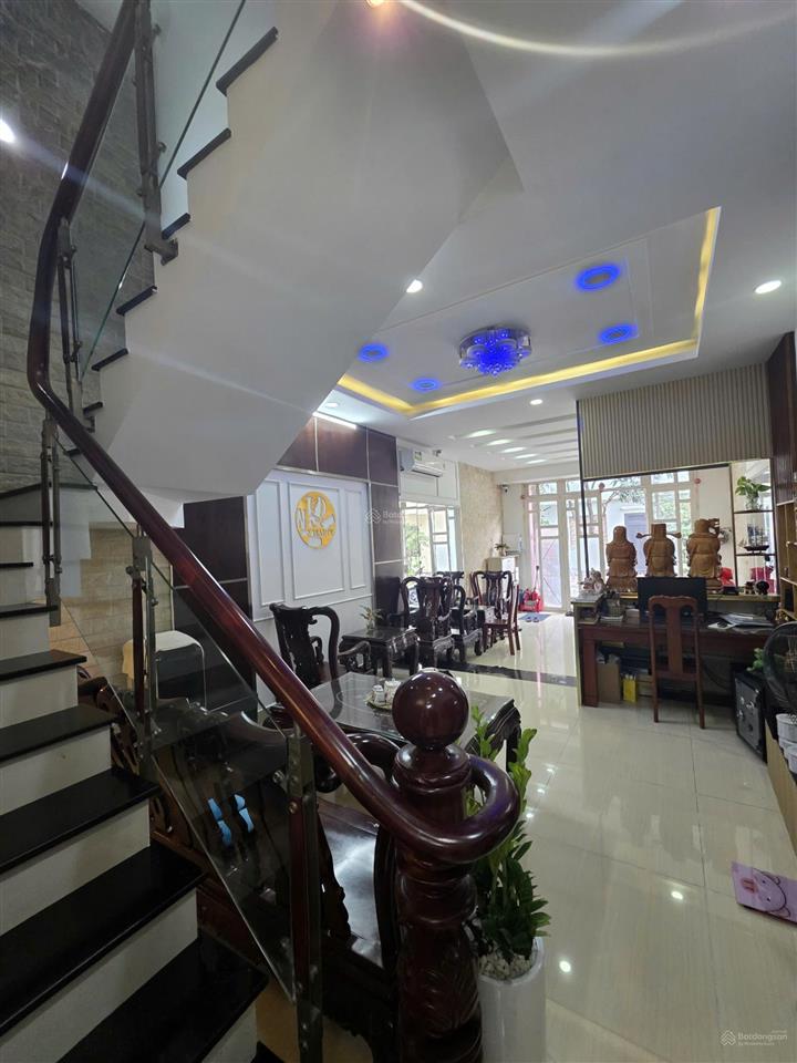 Bán nhà khu thành ủy đường 18 giá đầu tư ngay công viên 68m2 khu bên sông đường nội bộ 12m thủ đức