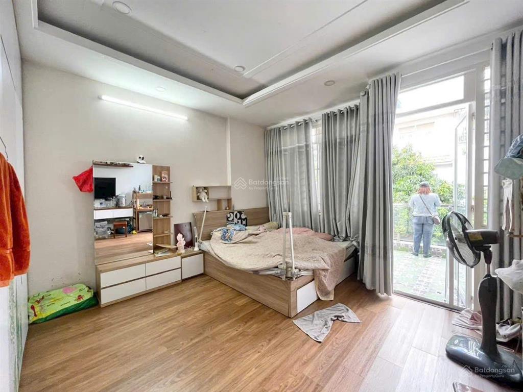 Bán nhà khu thành ủy đường 18 giá đầu tư ngay công viên 68m2 khu bên sông đường nội bộ 12m thủ đức