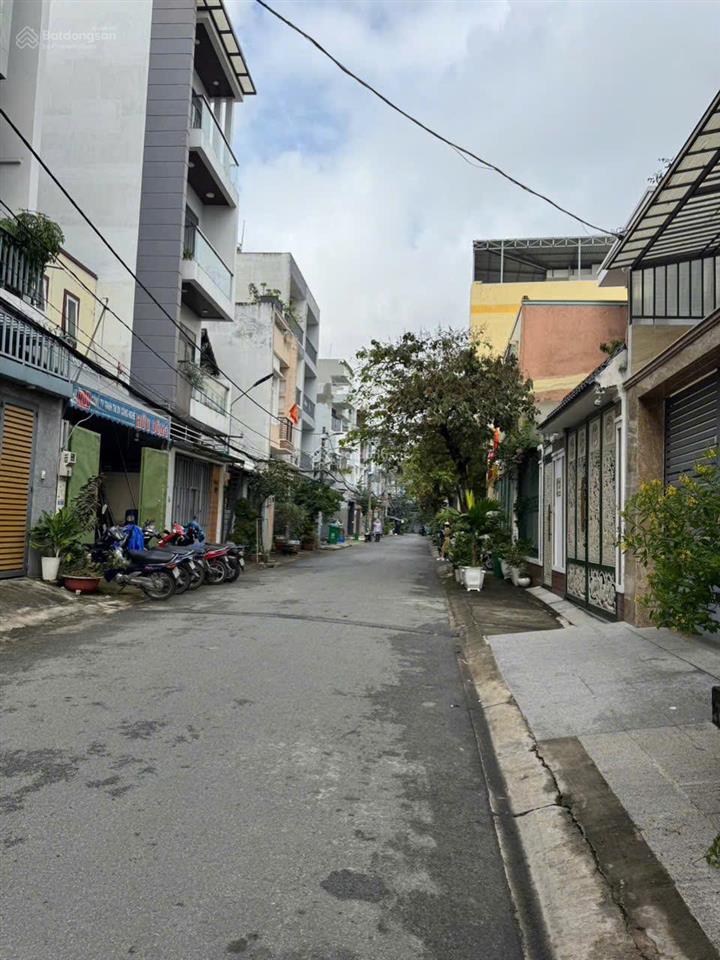 Đất đường số 37, hiệp bình chánh cũ, đường 2 xe hơi né nhau, gần chợ hiệp bình  80m2, nở hậu nhẹ