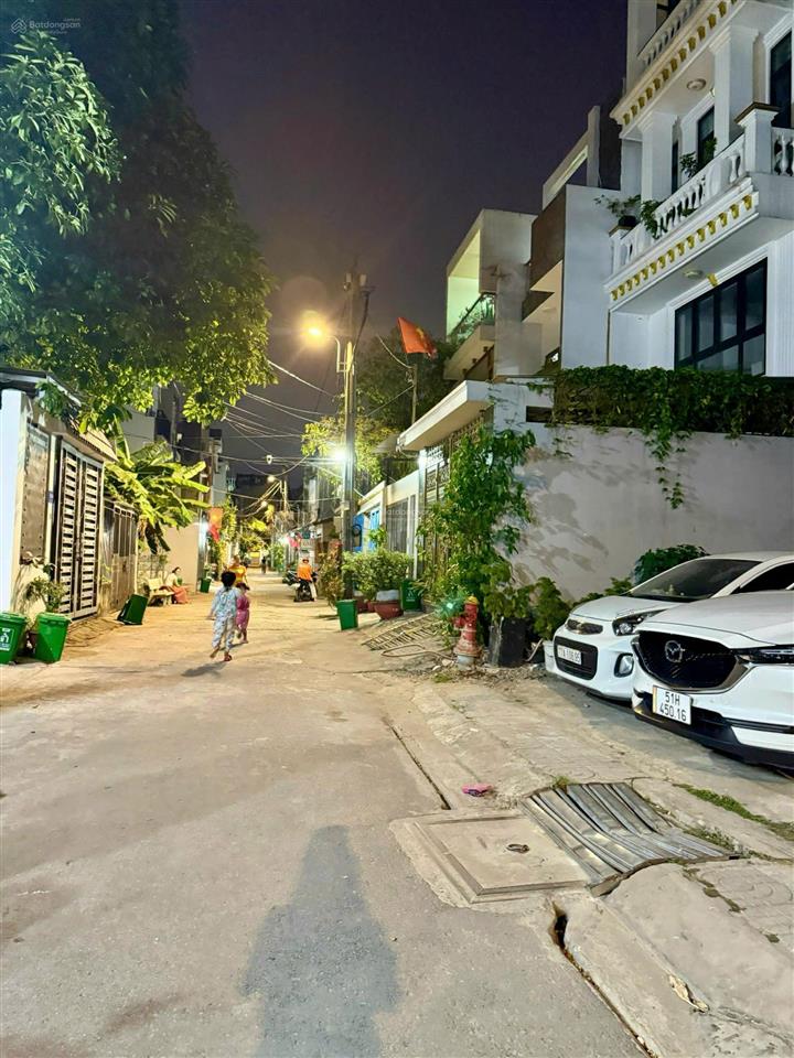 Nhà đẹp 4 tầng 80m2 đường 48 hiệp bình chánh, sân xe hơi, nhà đẹp, gần phạm văn đồng 093188978