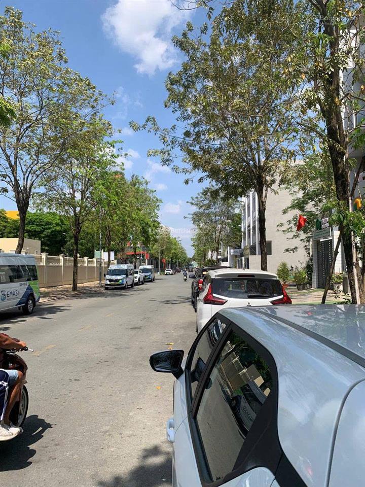 Bán nhà mặt tiền đường số 5 khu đô thị vạn phúc full nội thất, 5 tầng có dòng tiền sẵn cho thuê