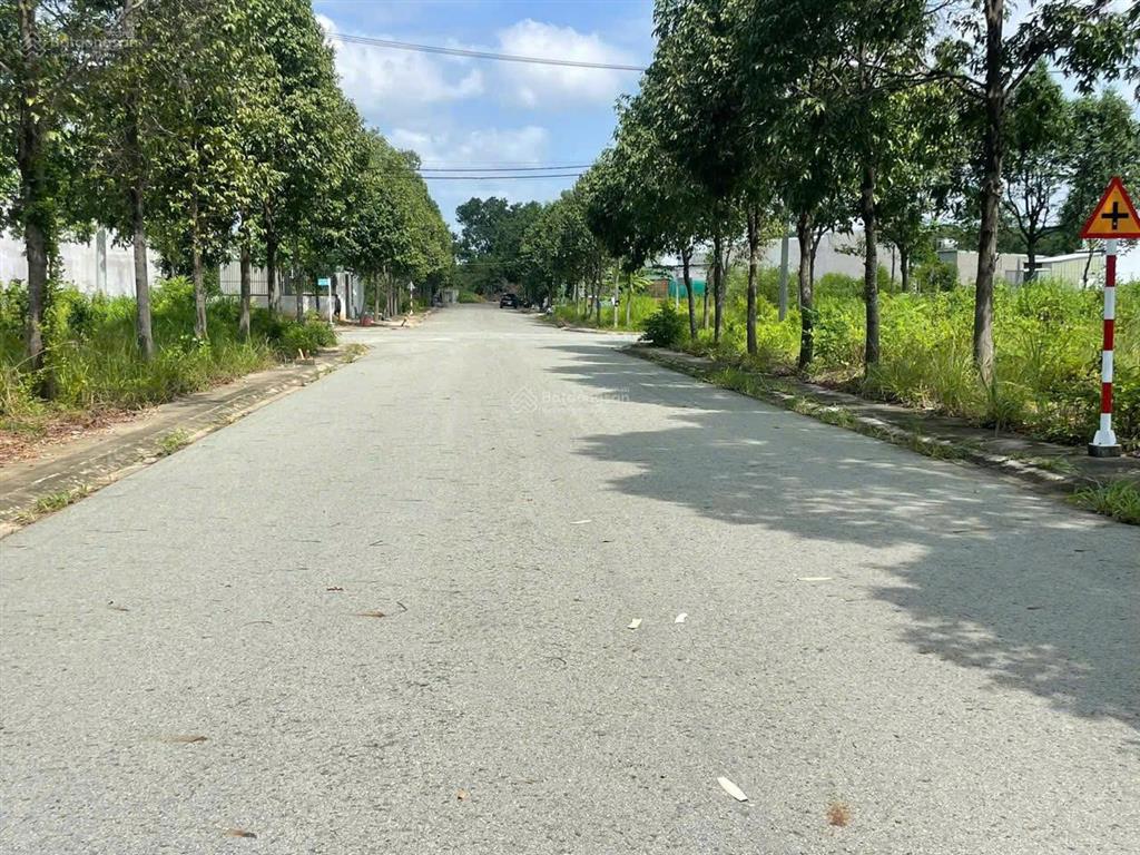 Cần bán 150m2 khu 5b đất đường n9, ngay cây xăng asd chạy vào