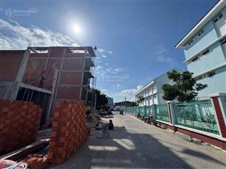 Bán đất đường hương lộ 2 ngay trường tiểu học  ngang 17m đường nhựa 12m