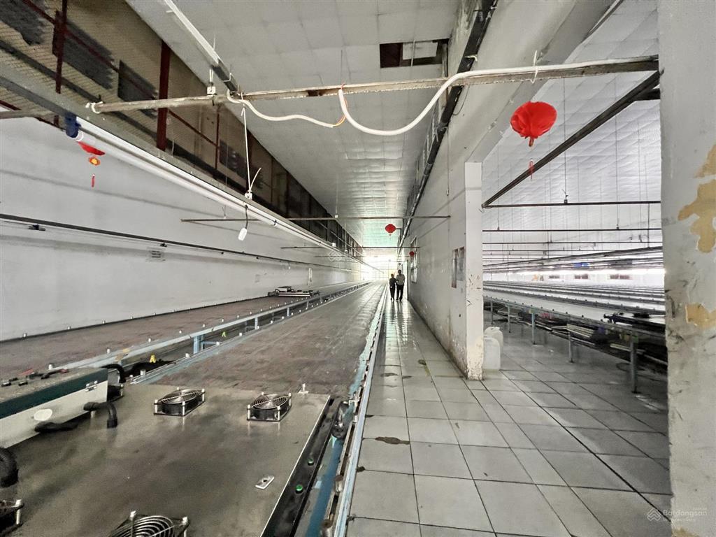 Bán nhà xưởng 1.500m2 thổ cư đường container gần quốc lộ