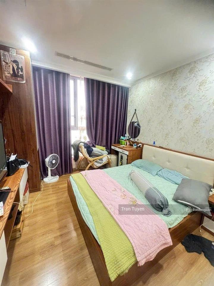 Bán căn hộ vinhomes nguyễn chí thanh  158m, 4pn, 3wc full nội thất (tin thật, giá thật, không ảo)