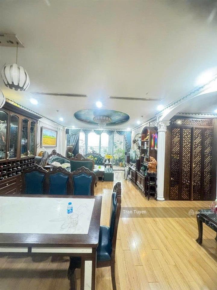 Bán căn hộ vinhomes nguyễn chí thanh  158m, 4pn, 3wc full nội thất (tin thật, giá thật, không ảo)