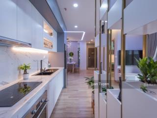 Bán căn hộ toà n07 dịch vọng, căn 3 phòng ngủ, 2 phòng vệ sinh nhà sẵn nội thất về ở được luôn