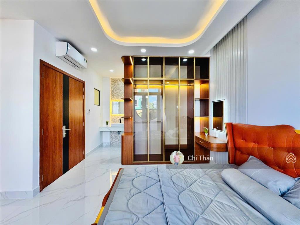 Cần bán gấp  nhà mặt tiền khu k300, tân bình (dt 8x20m) nhà 3 lầu giảm 5 tỷ, chỉ còn 25 tỷ!