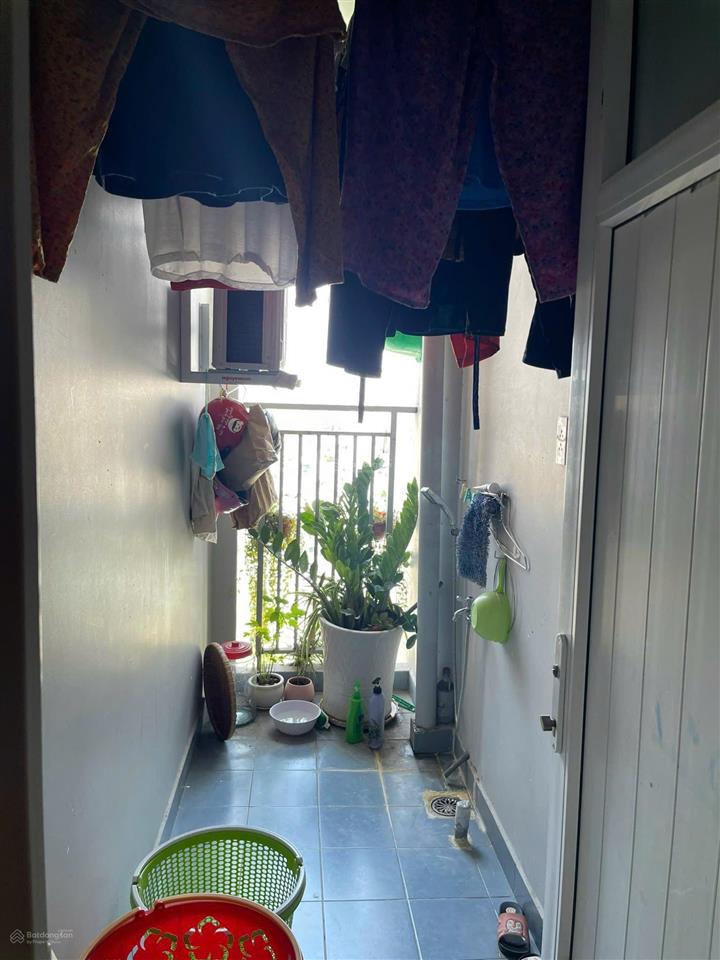 Chính chủ bán căn hộ thủ thiêm xanh, lầu cao, nội thất, giá 2.9 tỷ.