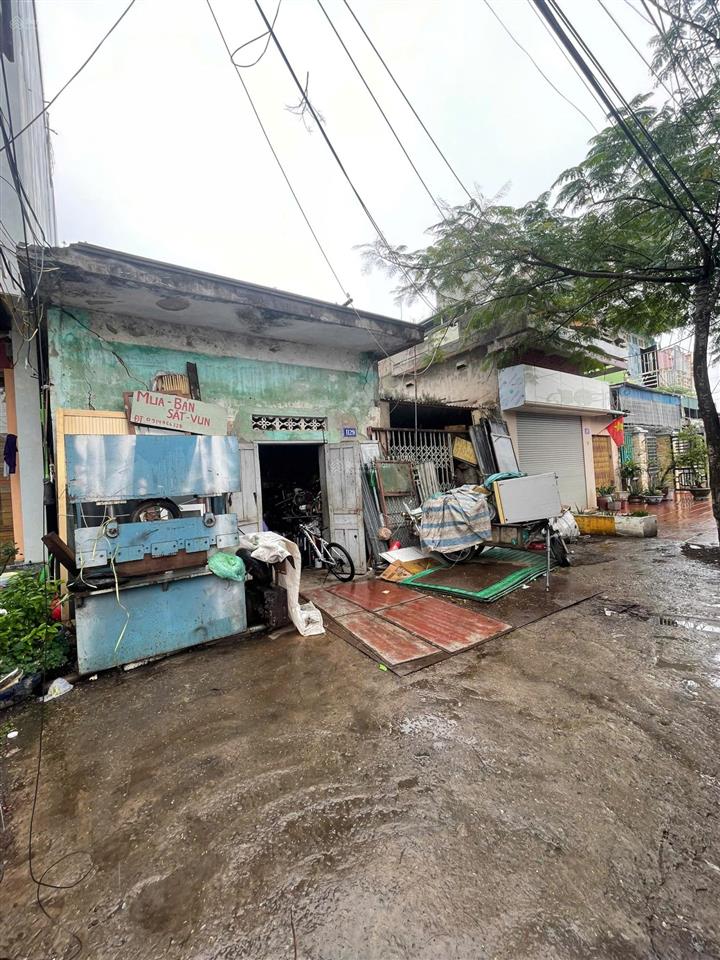 Cho thuê 350m2 đất siêu đẹp mặt đường phạm văn đồng tặng nhà cấp 4 hải thành, dương kinh, hải phòng