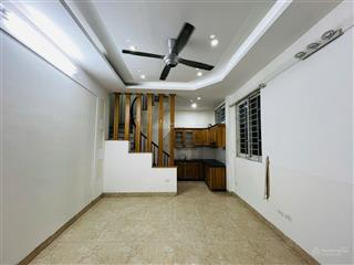 Cho thuê nhà 35m x 5tầng, ngõ 77 đường xuân la, quận tây hồ, hà nội