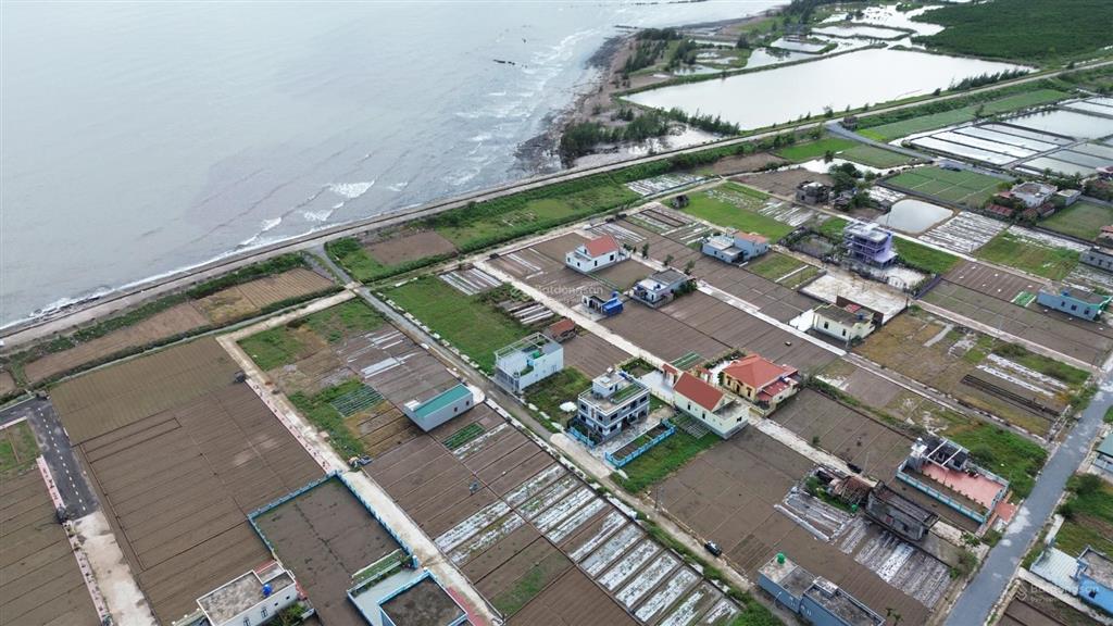 Cắt lỗ mảnh đất 99m2 full thổ cư sổ đỏ lâu dài view biển xã giao thủy, nam định