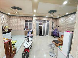 Nhà và qoán cf măt tiền chính khu tdc bigc 210m ngang 9m giá 10,5 ty