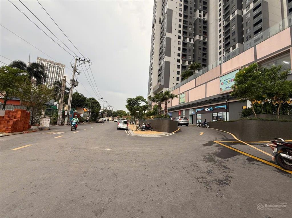 146m ngang 8m vuông vức mặt tiền nguyễn bỉnh khiêm đối diện chung cư