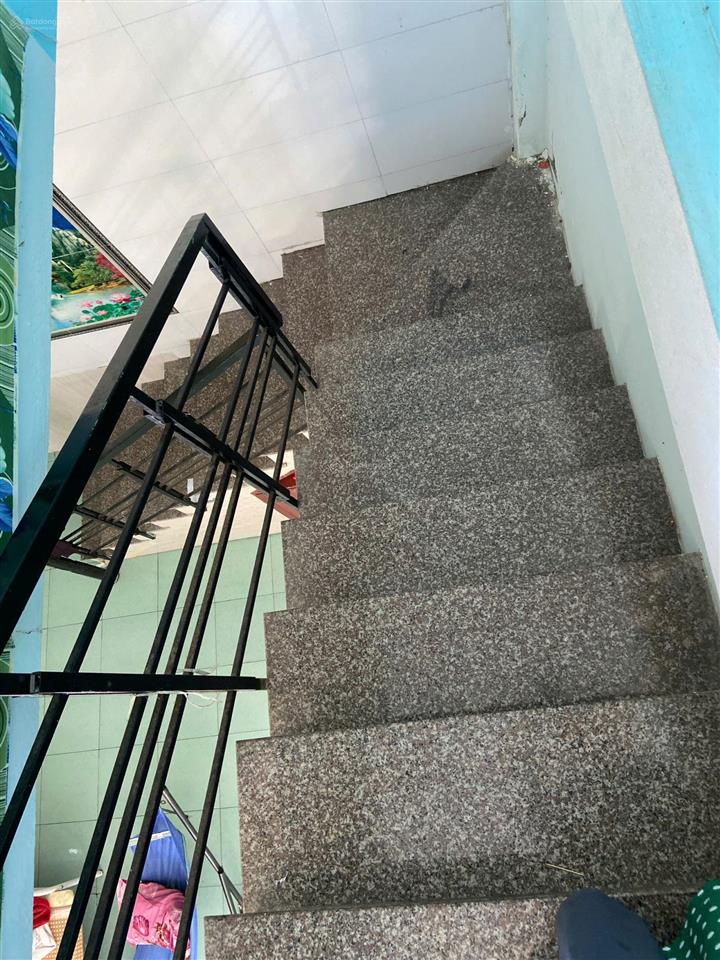 Bán nhà kiệt ngô quyền gần chợ chiều dt 92m2 ngang 4m5 cách biển 1km nhà sạch sẽ vào ở ngay