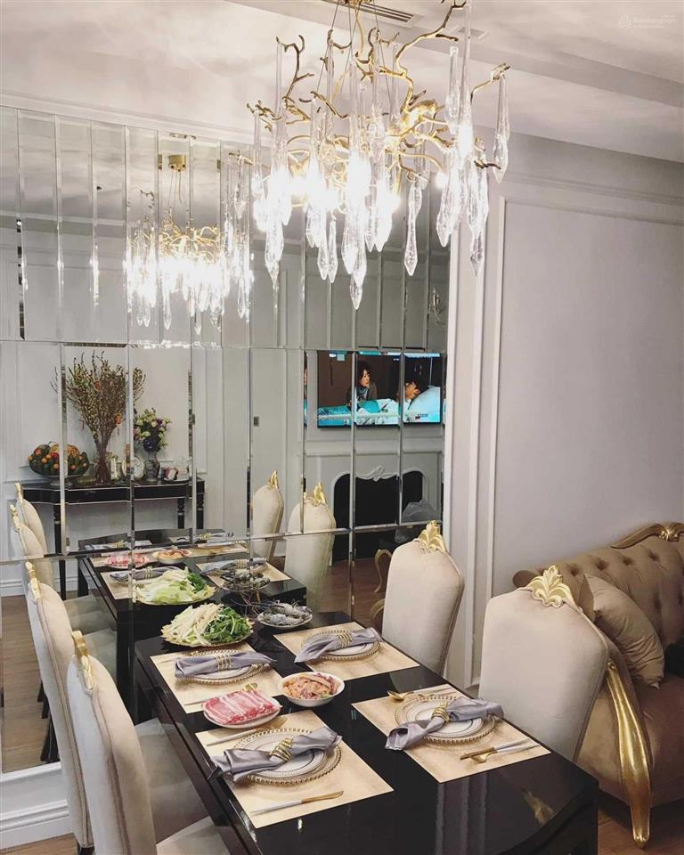 Bán căn 3pn diện tích 115m2, giá 18 tỷ