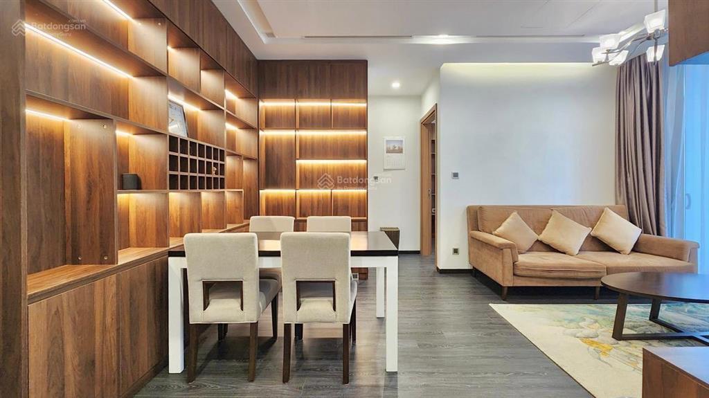 Bán gấp căn hộ 80m2 view nội khu giá 17.5 tỷ đủ đồ