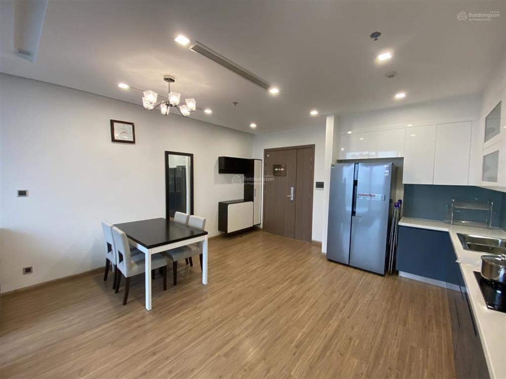 Bán 02 phòng ngủ tòa m3 view hồ tây đồ đẹp (1 tỷ) đang cho thuê 35 triệu bán