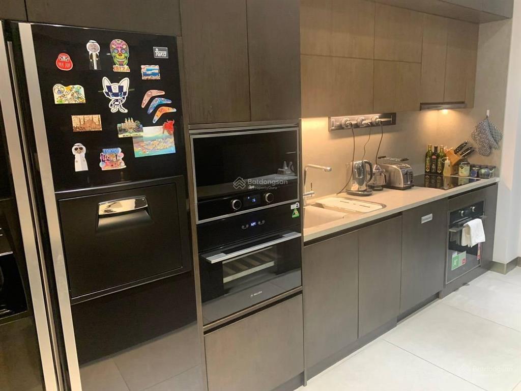 Bán căn hộ tại vinhomes metropolis 29 liễu giai giá 190tr/m2 (ngày 24/11/2025) em trà 0913 809 ***