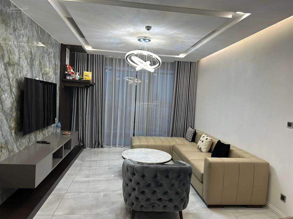 Tôi cần bán căn góc 120m2 nhà m3