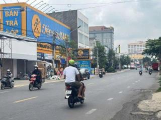 Cần bán gấp nhà hàng và biệt thự giảm thêm 3 tỷ