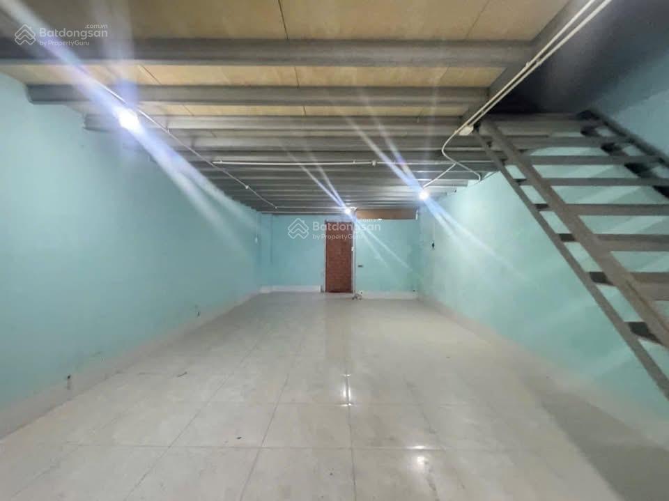 Bán nhà 3 tầng mặt tiền kinh doanh được, phường tam hiệp  biên hoà cũ  chỉ 5,4 tỷ