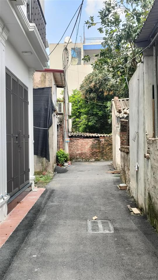 Bán nhà 4 tầng đất thổ cư phường biên giang quận hà đông hà nội cách quốc lộ 6 .1km