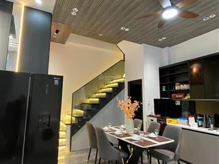 Bán nhà 3 tầng full nội thất thiết kế sang trọng, hiện đại. đường hoàng diệu, đà nẵng