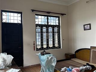 Bán căn hộ tầng 2 biệt thự pháp, mặt phố trần hưng đạo, hoàn kiếm. dt 55m2, 4,85 tỷ. đt 0983 834 ***