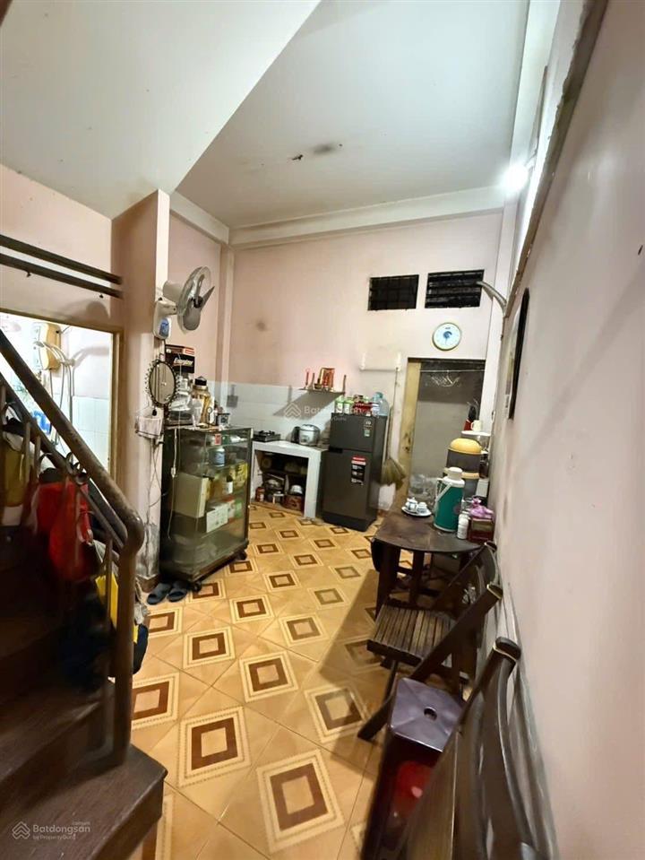 Bán nhà mặt tiền kd đỗ nhuận gần đh công thương, dt 4x14,5m 1 lầu giá 7,9 tỷ