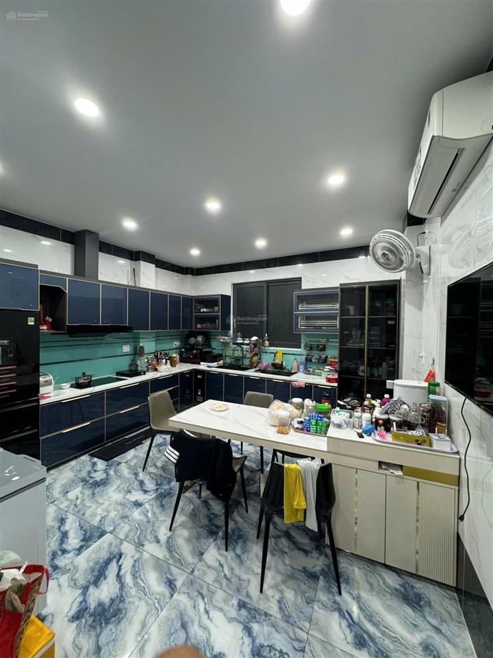 28tỷ làm việc ngay chủ bán nhà góc hai mặt tiền kinh doanh đối diện tttm parc mall