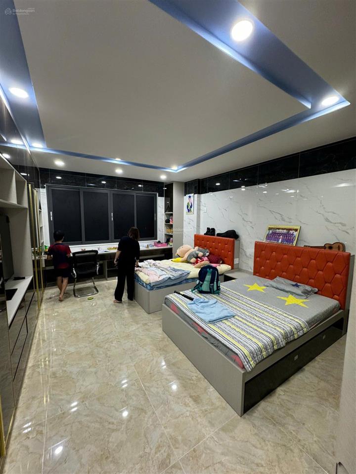 28tỷ làm việc ngay chủ bán nhà góc hai mặt tiền kinh doanh đối diện tttm parc mall