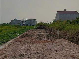 Kẹt tiền bán gấp lô đất mt đường gần ủy ban xã bình mỹ